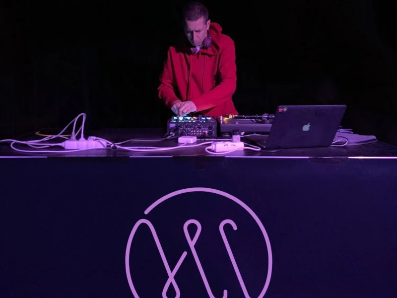 DJ Vec 